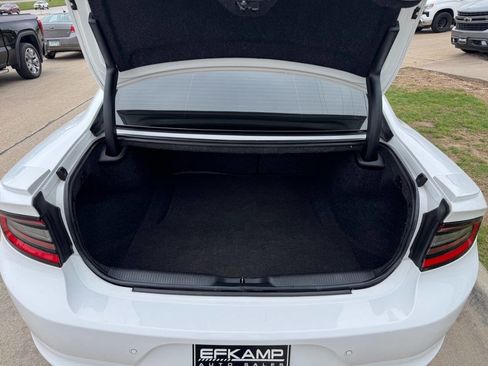 Used 2018 Dodge Charger R/T image 10