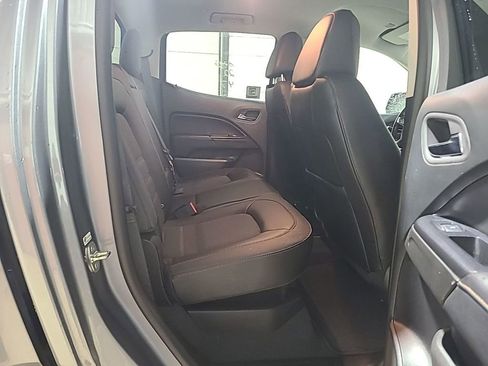 Used 2022 GMC Canyon AT4 w/ Trailering Package AWD/4WD image 3