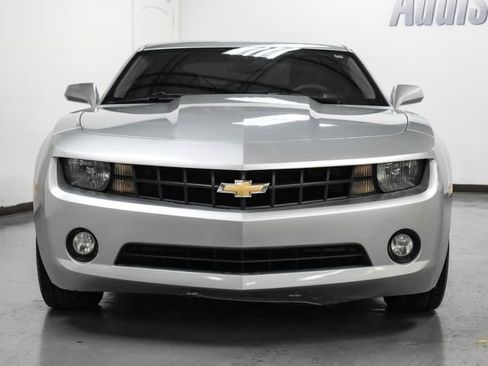 Used 2011 Chevrolet Camaro LT RWD image 5