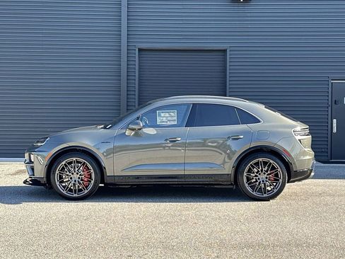 New 2025 Porsche Macan Turbo Electric AWD/4WD image 2