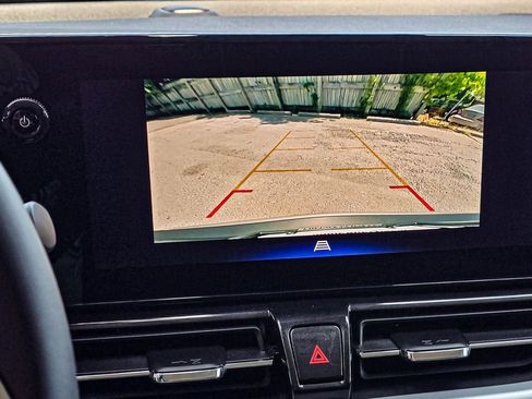 Used 2026 Chevrolet TrailBlazer LT w/ Convenience Package FWD image 18