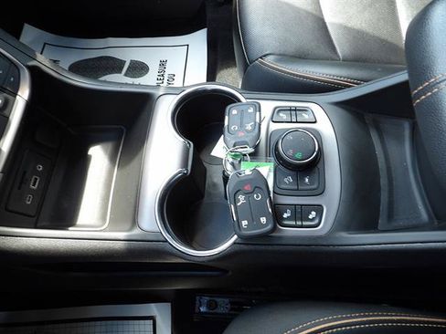 Certified 2022 GMC Terrain AT4 AWD/4WD image 23