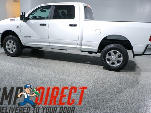 Used 2024 RAM 2500 Big Horn AWD/4WD image 8