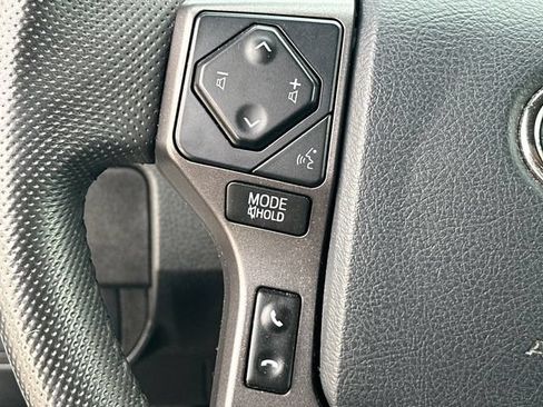 Used 2020 Toyota Tacoma TRD Off-Road AWD/4WD image 18