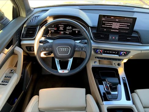 Used 2024 Audi Q5 2.0T Premium Plus w/ Premium Plus Package image 6