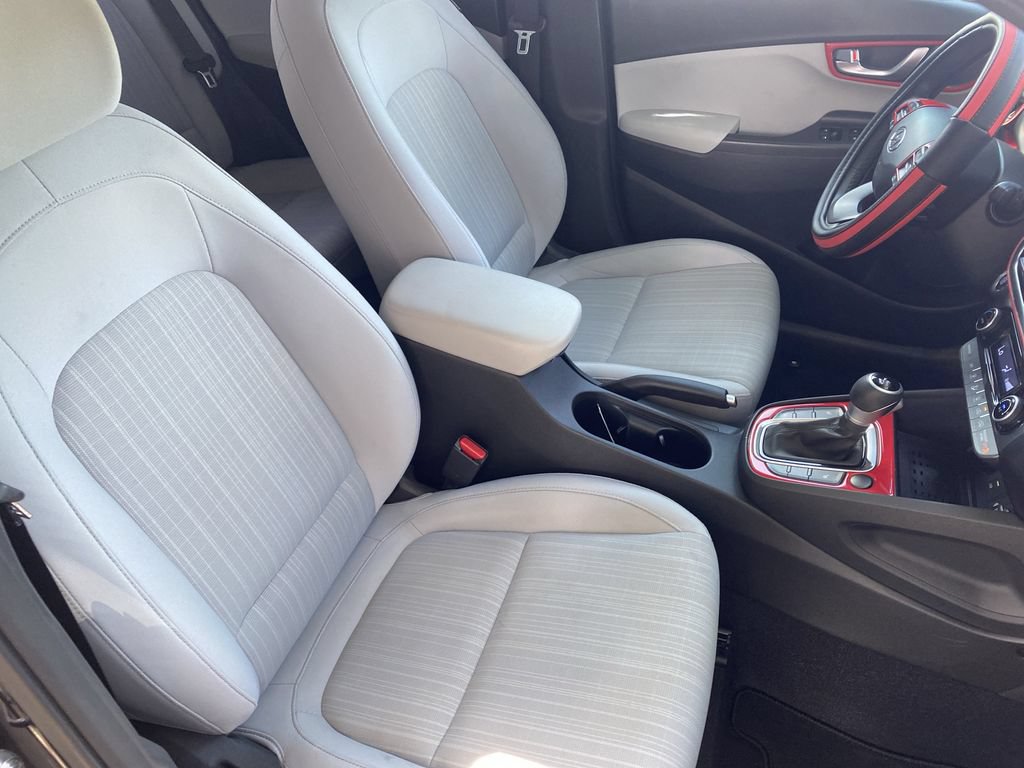 Certified 2022 Hyundai Kona SEL w/ Convenience Package FWD image 31