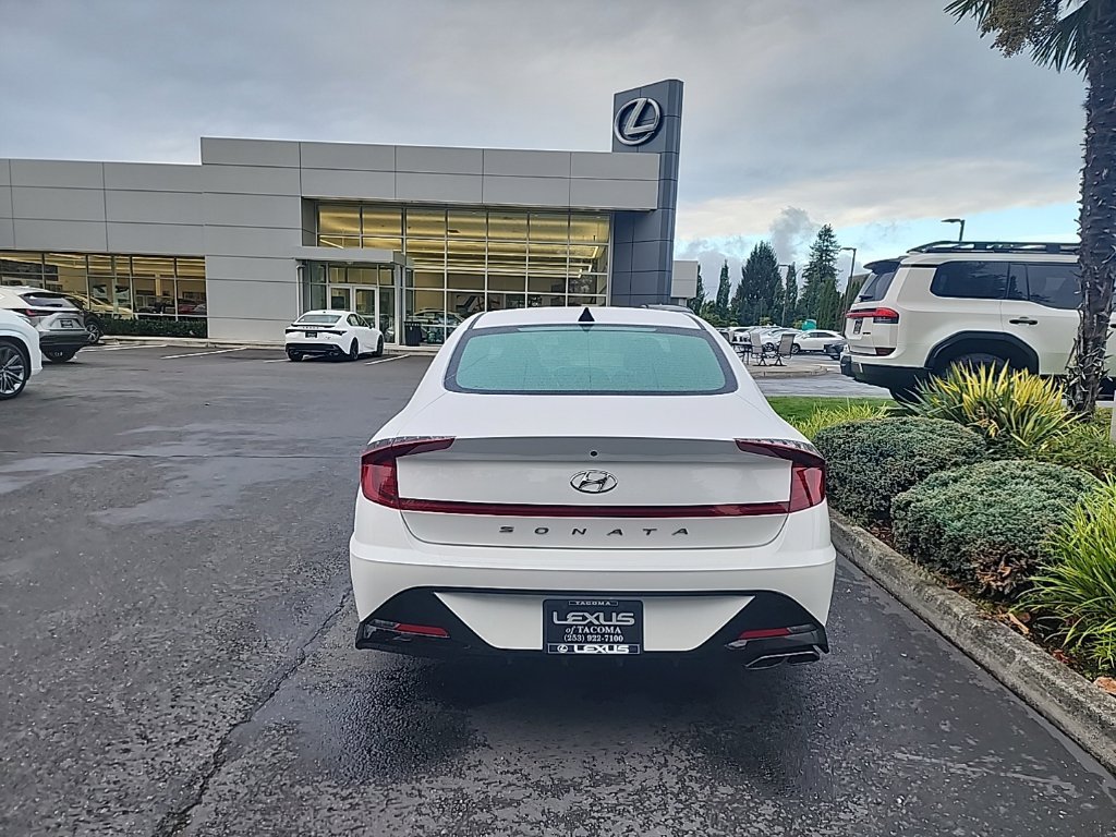 Used 2022 Hyundai Sonata SEL w/ Winter Weather Package FWD image 4