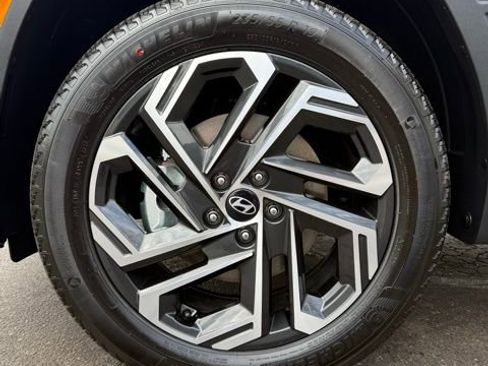 Used 2025 Hyundai Tucson Limited image 55