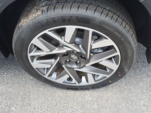 Used 2022 Hyundai Santa Fe Calligraphy image 5