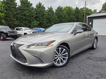 Used 2020 Lexus ES 300h w/ Premium Package
