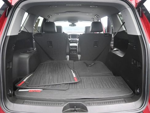 Used 2023 GMC Acadia SLT w/ Trailering Package AWD/4WD image 11