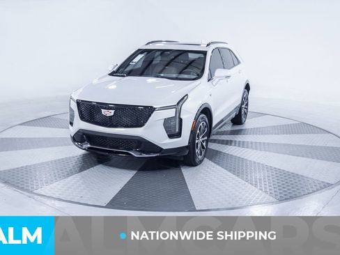 Used 2024 Cadillac XT4 Sport image 3