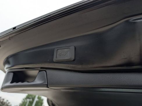 Used 2024 Toyota RAV4 XLE Premium FWD image 30