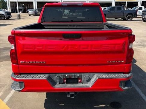 Used 2024 Chevrolet Silverado 1500 Custom RWD image 4