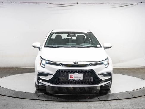 Used 2024 Toyota Corolla SE FWD image 6