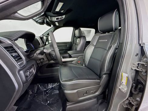 New 2026 RAM 2500 Laramie AWD/4WD image 22