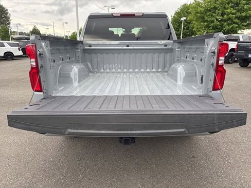 Used 2024 Chevrolet Silverado 1500 RST AWD/4WD image 31