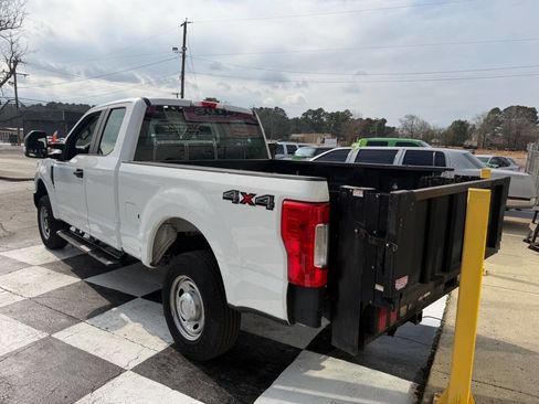Used 2018 Ford F250 XL w/ Power Equipment Group image 3