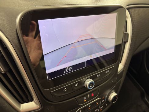 Used 2023 Chevrolet Malibu LT FWD image 39