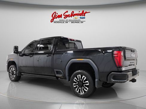 Used 2025 GMC Sierra 2500 Denali Ultimate AWD/4WD image 4