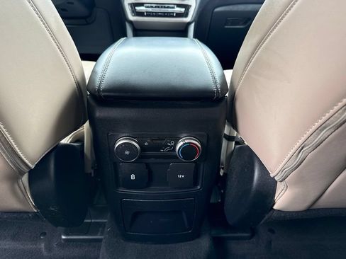Used 2022 Ford Explorer XLT w/ Equipment Group 202A AWD/4WD image 24