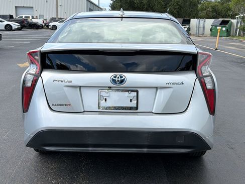 Used 2017 Toyota Prius One FWD image 10