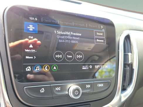 Used 2020 Chevrolet Equinox LT image 18