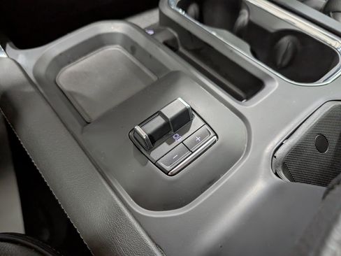 Used 2025 GMC Sierra 2500 Denali w/ Denali Reserve Package image 28