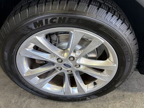 Used 2018 Ford Explorer Limited AWD/4WD image 10