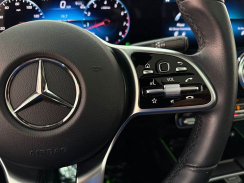 Used 2023 Mercedes-Benz GLB 250 GLB 250 image 27