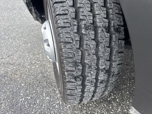 Used 2023 Ford Transit 350 XL image 29