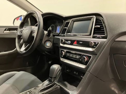 Used 2018 Hyundai Sonata SE image 30