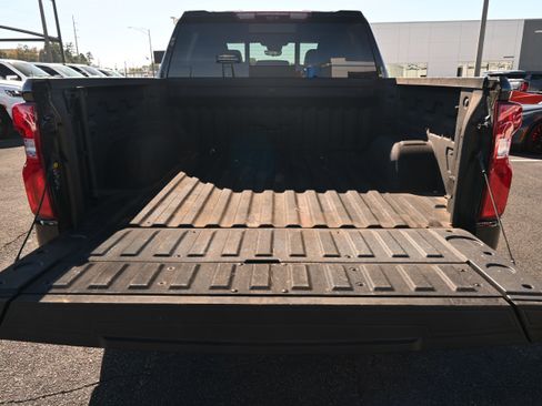 Used 2025 Chevrolet Silverado 1500 High Country w/ High Country Premium Package image 34