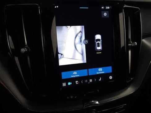 Certified 2024 Volvo XC60 T8 Ultimate w/ Protection Package Premier image 35