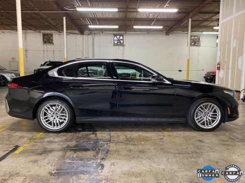 Used 2025 BMW 530i xDrive image 6