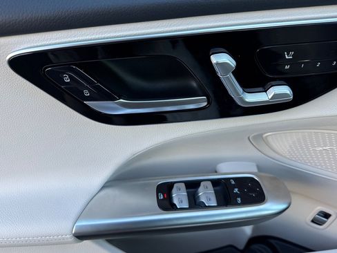 New 2026 Mercedes-Benz C 300 Sedan image 21