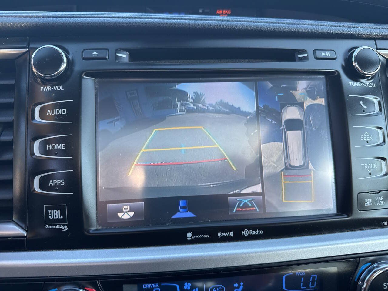 Used 2017 Toyota Highlander Limited Platinum AWD/4WD image 14