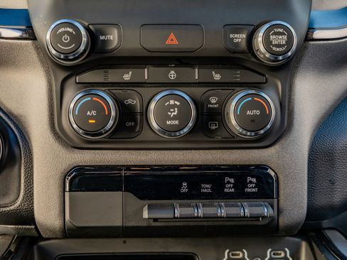 Used 2023 RAM 1500 Big Horn image 27