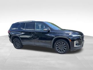 Used 2023 Chevrolet Traverse RS w/ LPO, Floor Liner Package FWD video 2