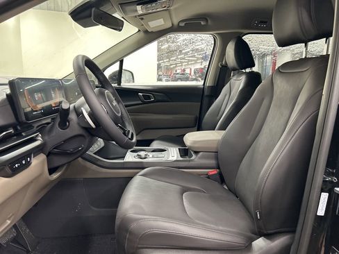 New 2026 Kia Carnival LXS image 9