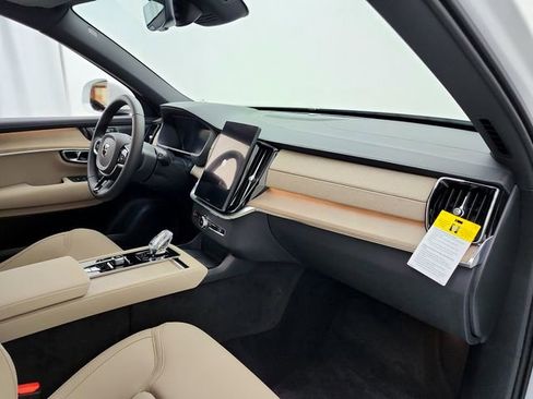 New 2026 Volvo XC90 B6 Plus w/ Protection Package AWD/4WD image 17