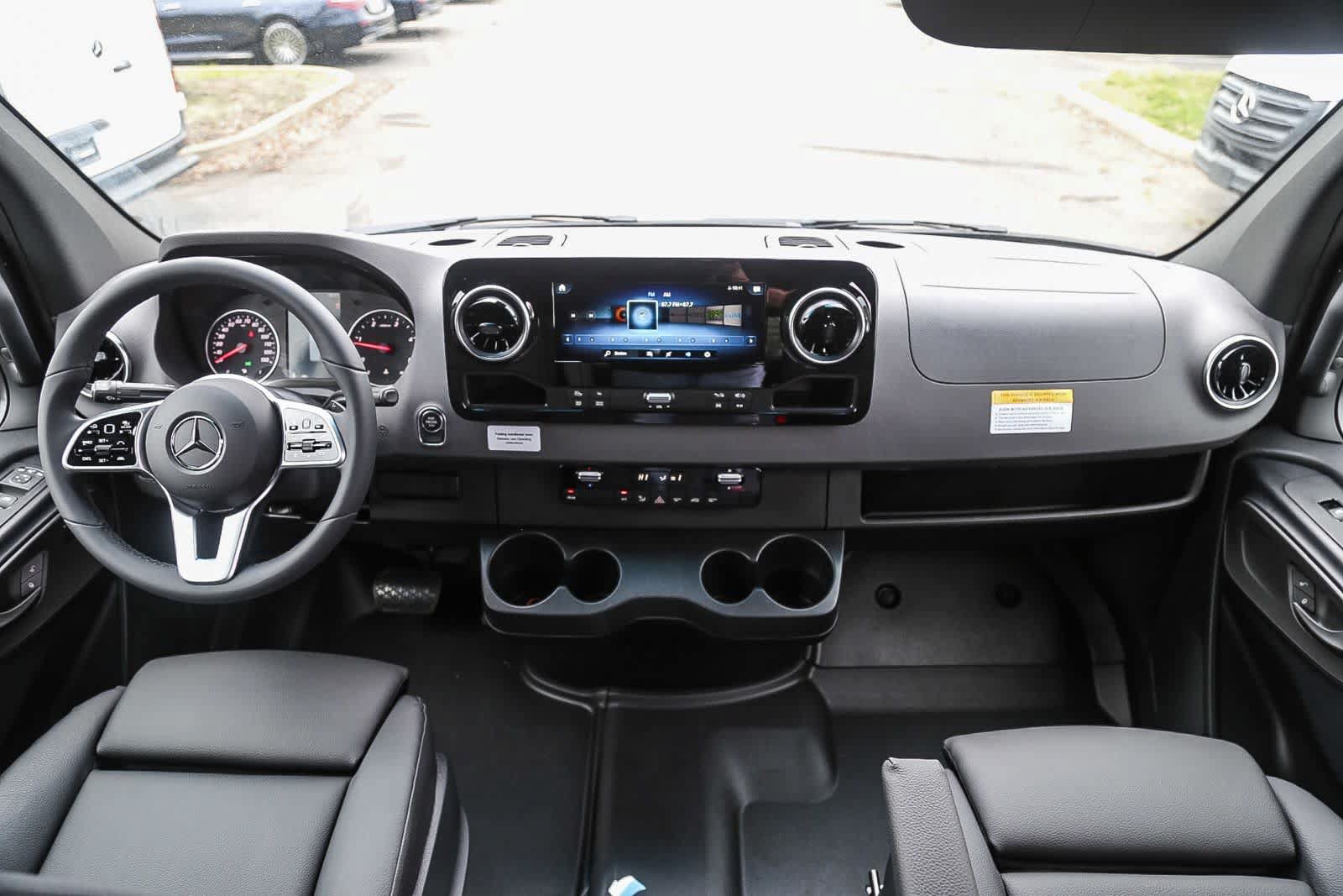 New 2024 Mercedes-Benz Sprinter 2500 image 10