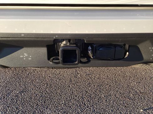 New 2025 Ford Expedition Active image 21