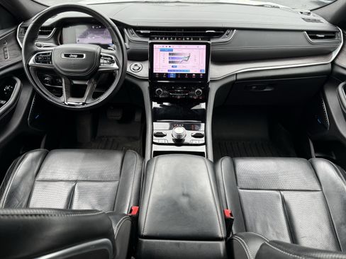 Used 2022 Jeep Grand Cherokee L Overland w/ Advanced Protech Group III AWD/4WD image 26