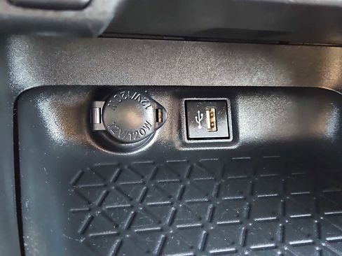 Used 2024 Toyota RAV4 LE image 28