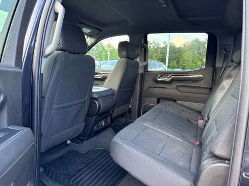 Used 2023 Chevrolet Silverado 1500 LT image 16