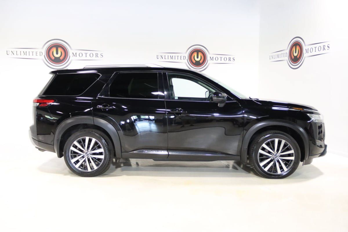 Used 2022 Nissan Pathfinder Platinum AWD/4WD image 33