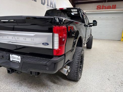 Used 2017 Ford F250 Platinum w/ Platinum Ultimate Package image 38