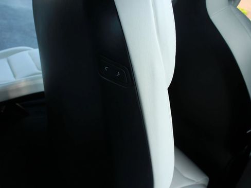 Used 2017 Tesla Model X 75D AWD/4WD image 27