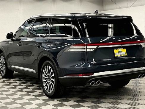 Used 2024 Lincoln Aviator Reserve image 3